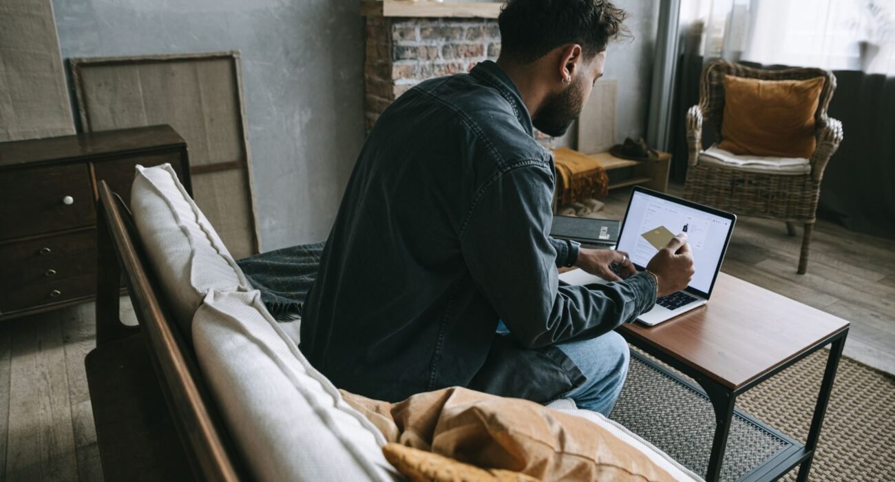 Top 10 Mistakes in GCC E-Visa Applications and How to Avoid